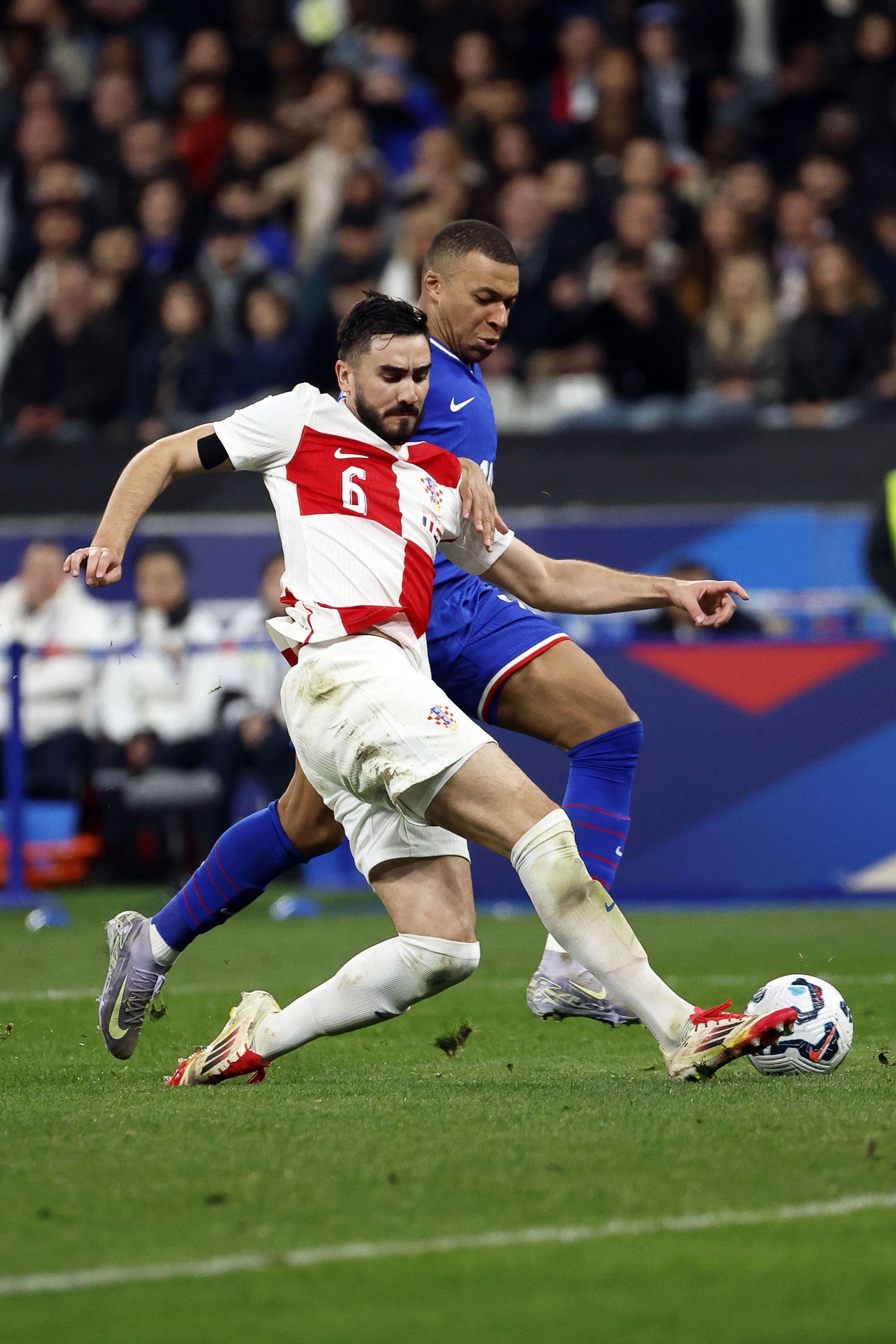 尊龙凯时-欧国联比赛精彩继续，强者成功晋级(欧国联比赛精彩继续,强者成功晋级了吗)